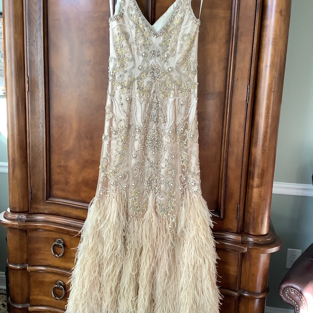 Elegant ecru beaded evening gown, Mother of the Bride. Terani Couture. Size 8.